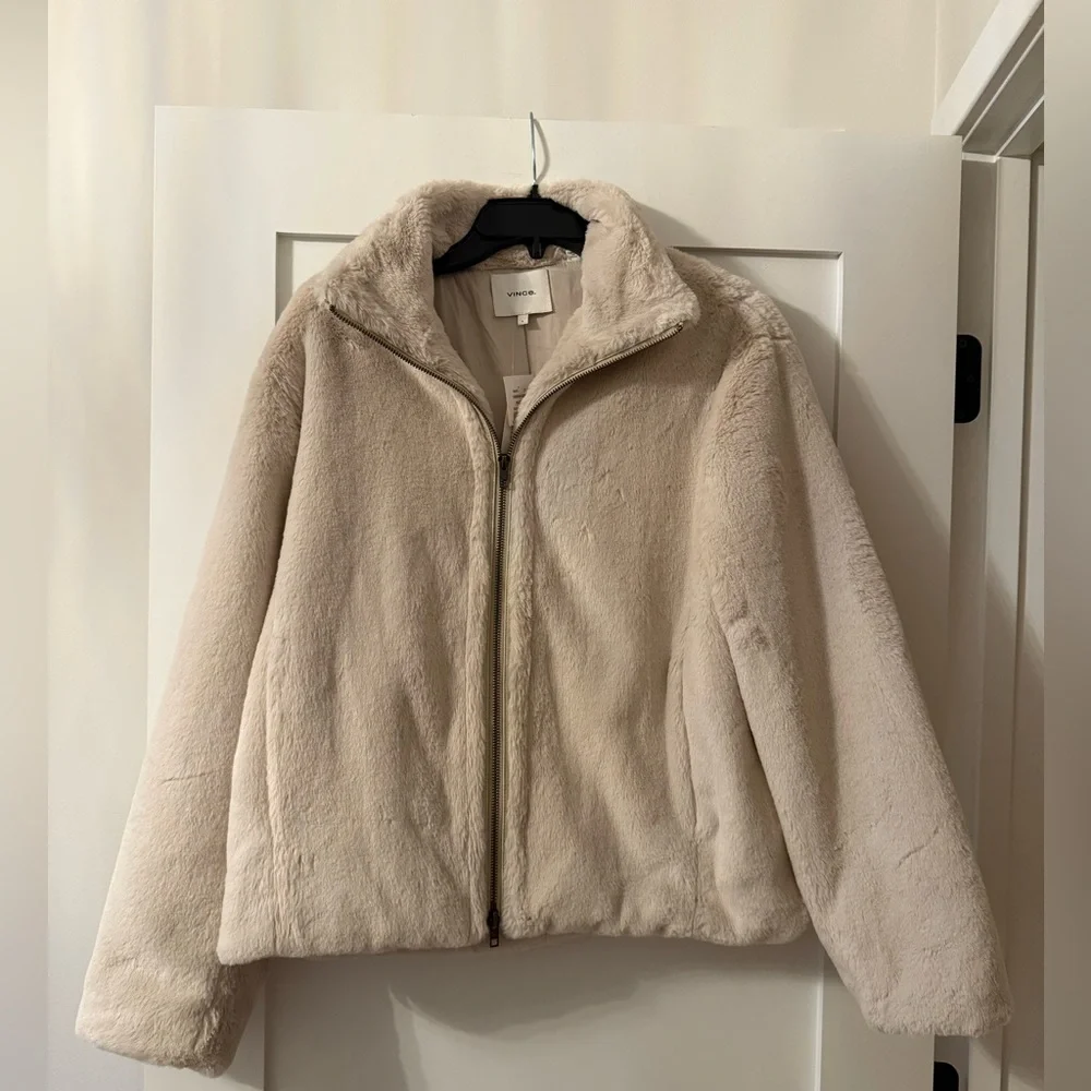 Vince Faux Fur Cream Jacket (Size: Large) - Picture 1 of 16
